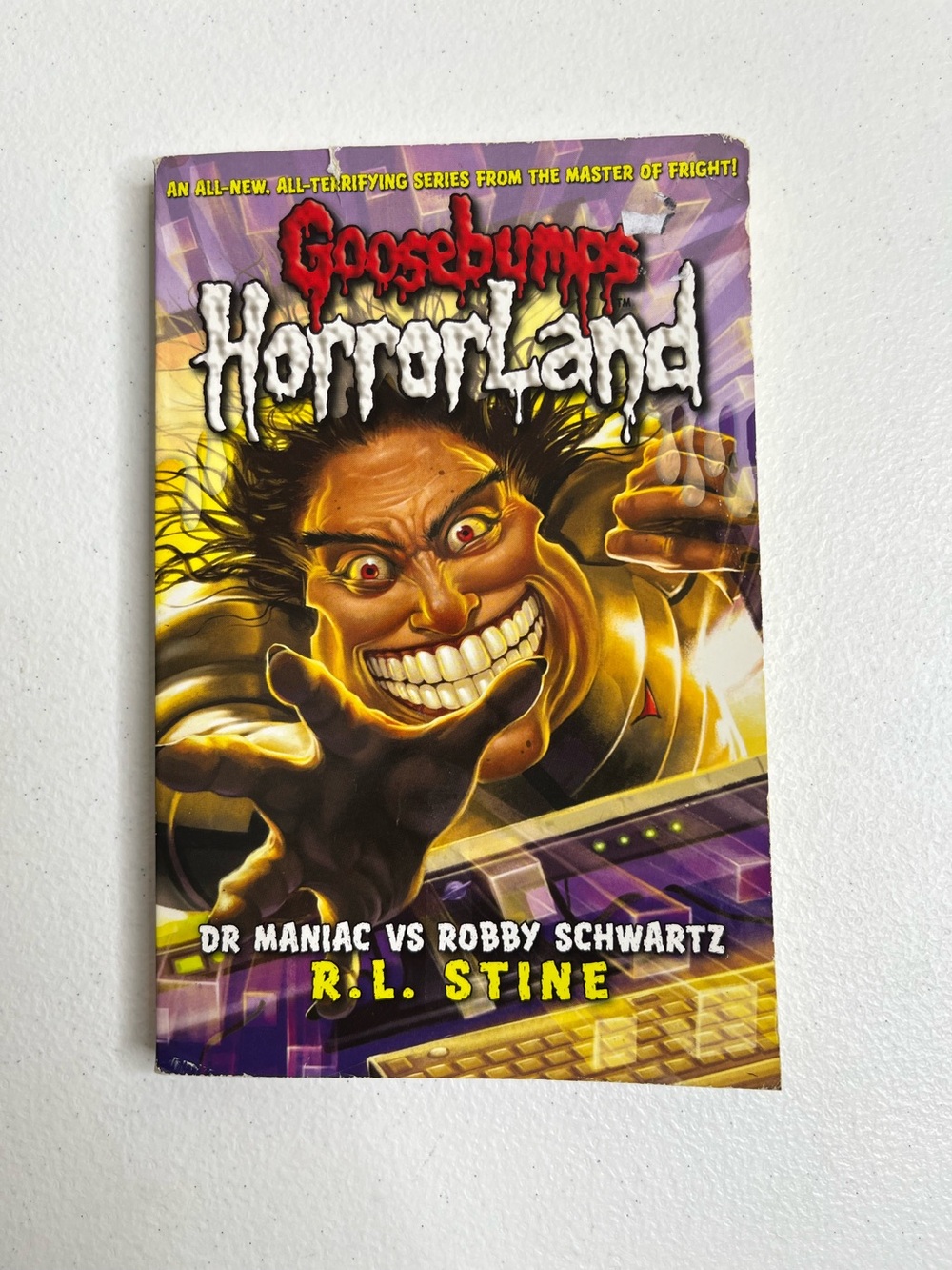 Goosebumps Dr Maniac Vs Robby Schwartz #5 Horrorland Series First Edition 2008